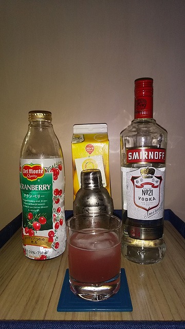 カクテルレシピ 「シー・ブリーズ」 Plus X Cocktail